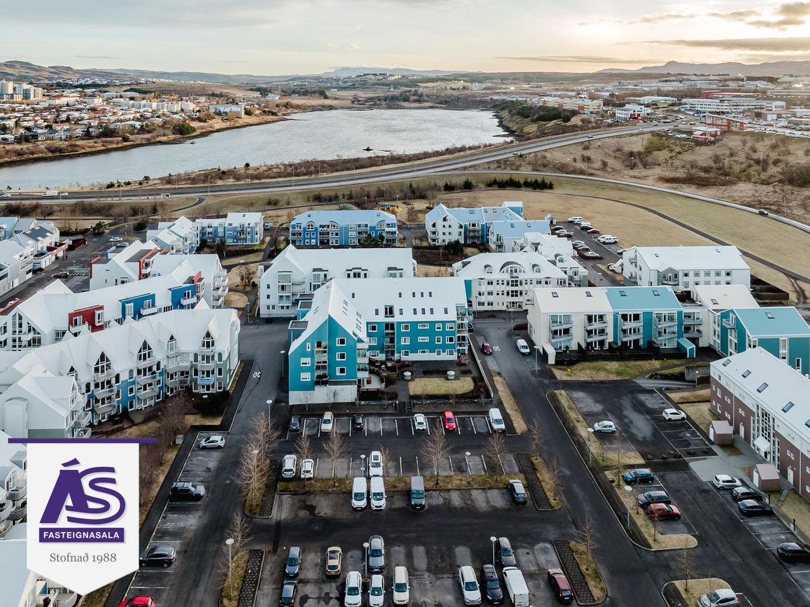Naustabryggja 13 - 0105, 110 Reykjavík