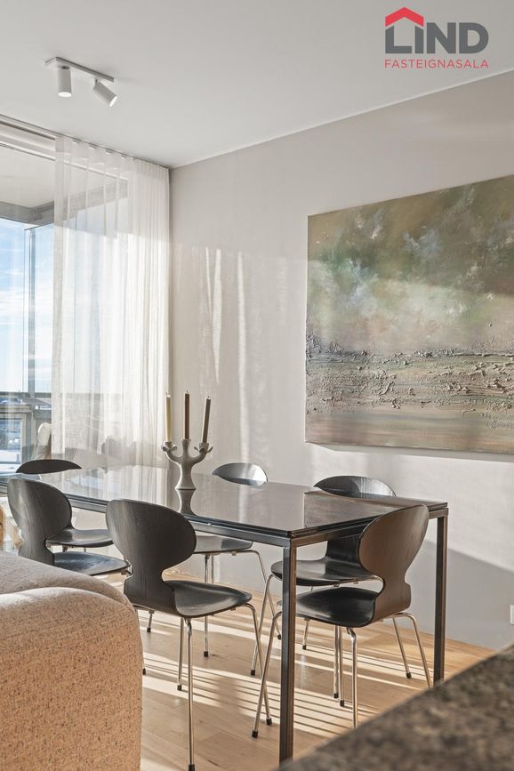 Sólheimar 25, 104 Reykjavík