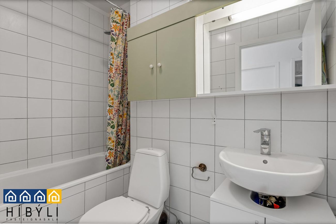 Kleppsvegur 32, 105 Reykjavík