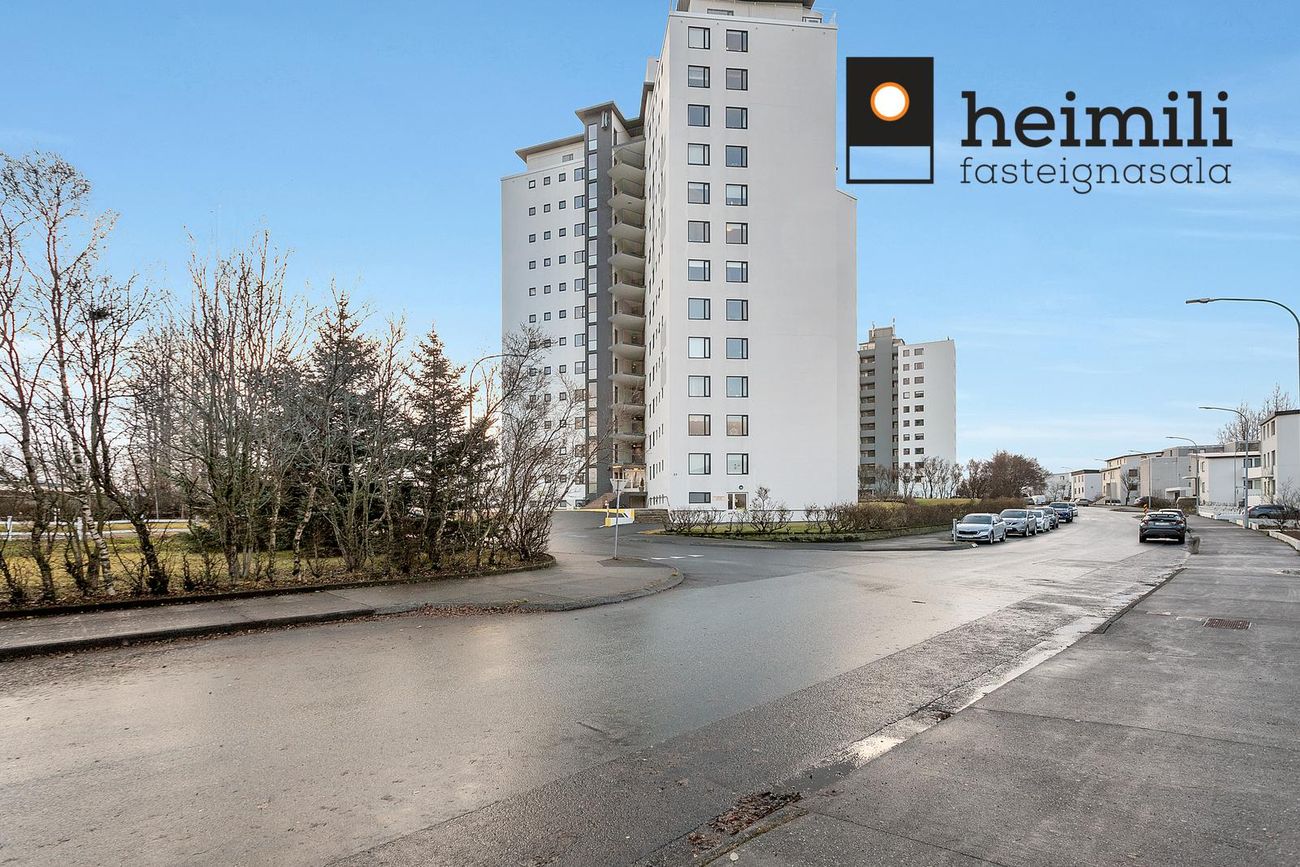 Sólheimar 23, 104 Reykjavík