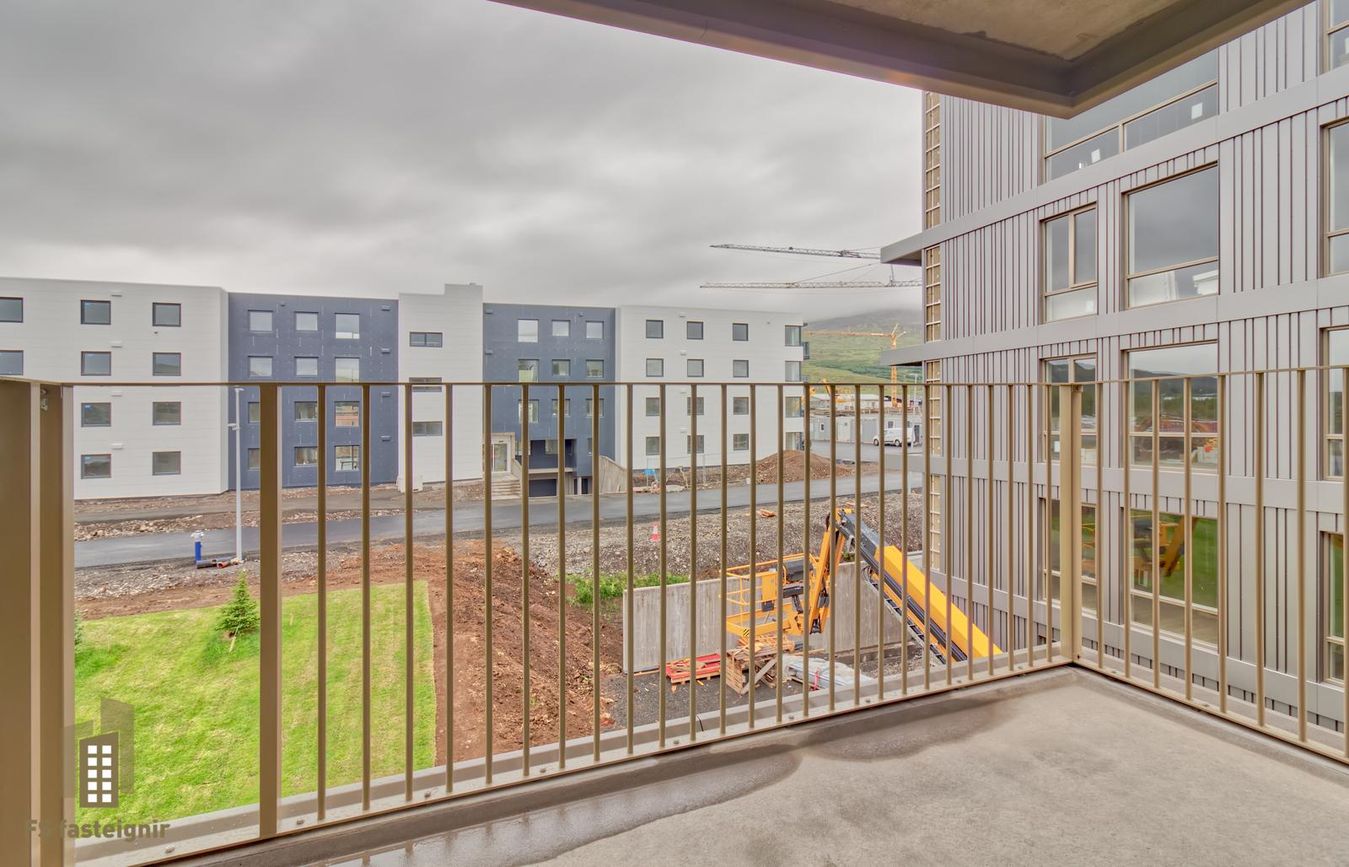 Lækjarmói 8, 603 Akureyri