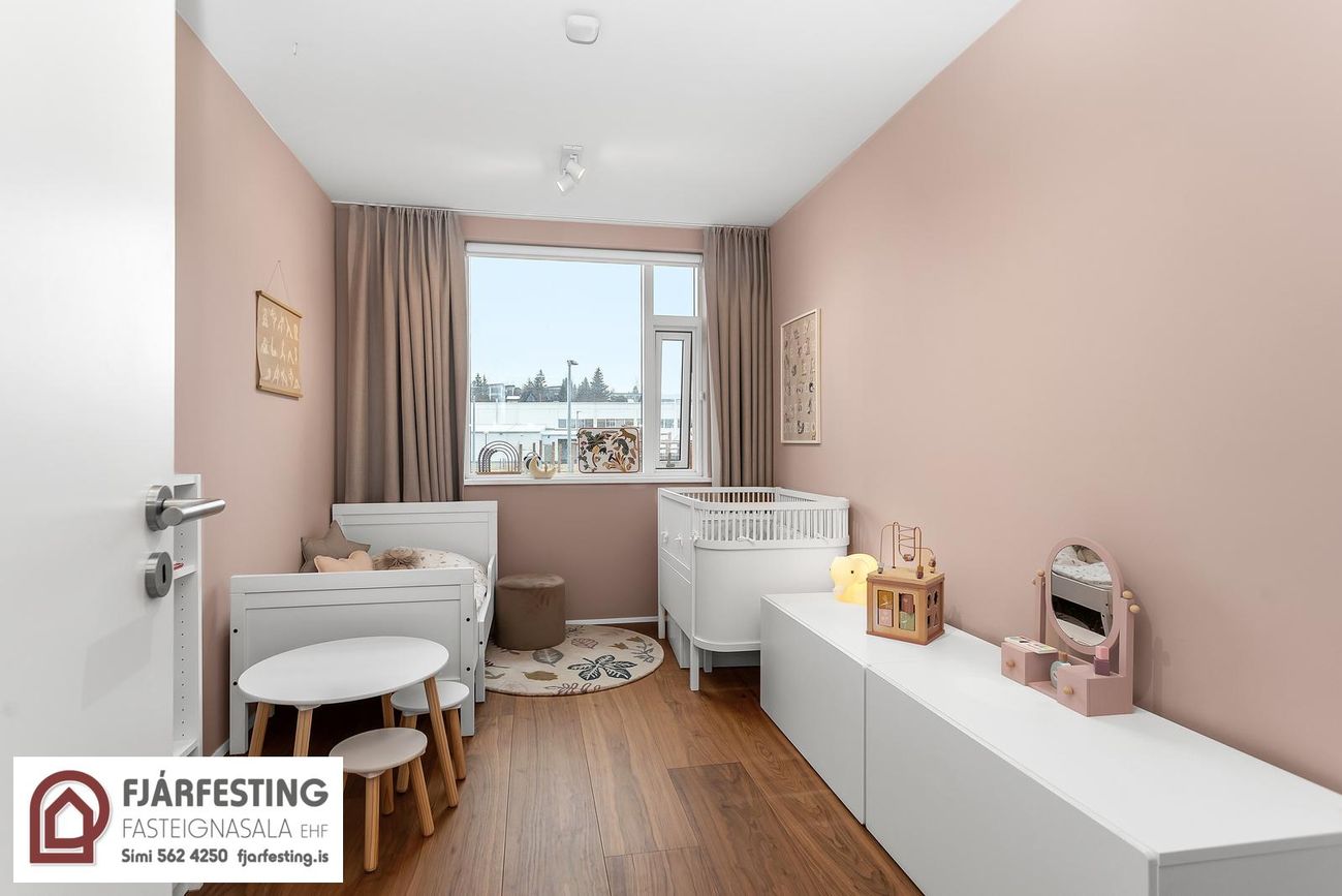 Naustavör 9, 200 Kópavogur