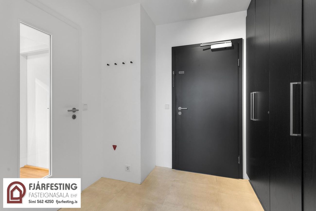 Naustavör 9, 200 Kópavogur