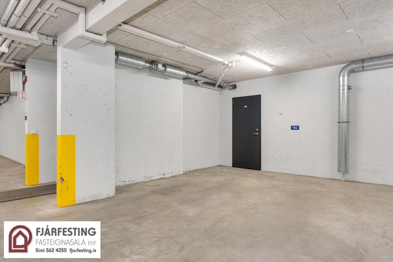 Naustavör 9, 200 Kópavogur