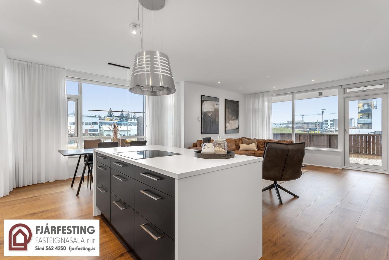 Naustavör 9, 200 Kópavogur