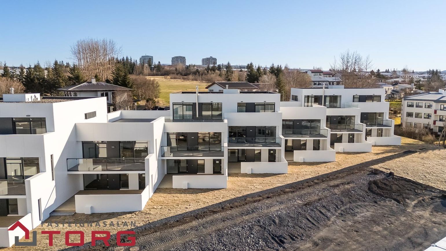 Fossvogsvegur 32 - 0102, 108 Reykjavík