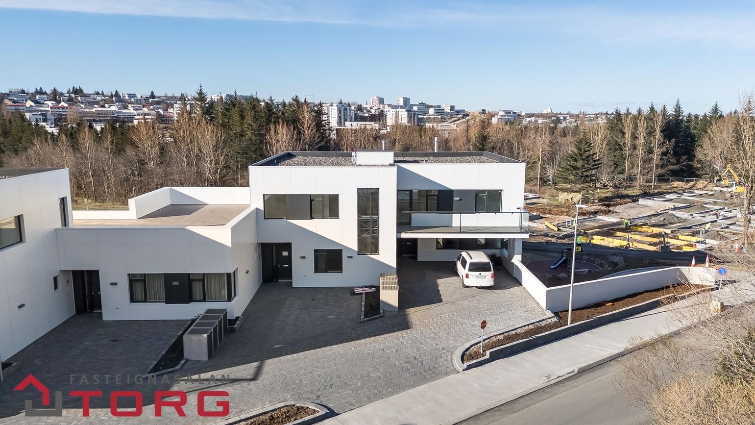 Fossvogsvegur 32 - 0102, 108 Reykjavík