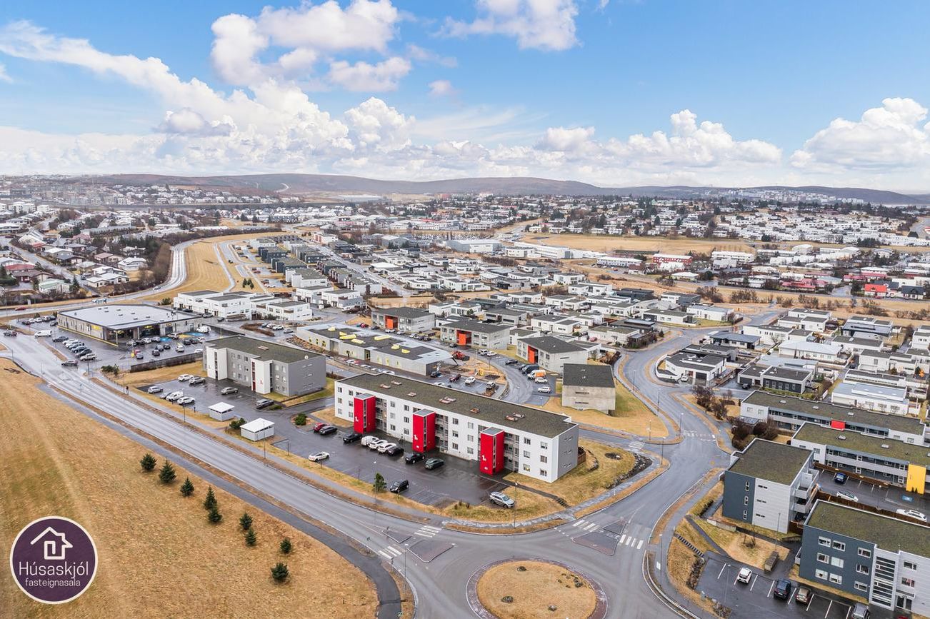 Línakur 1, 210 Garðabær
