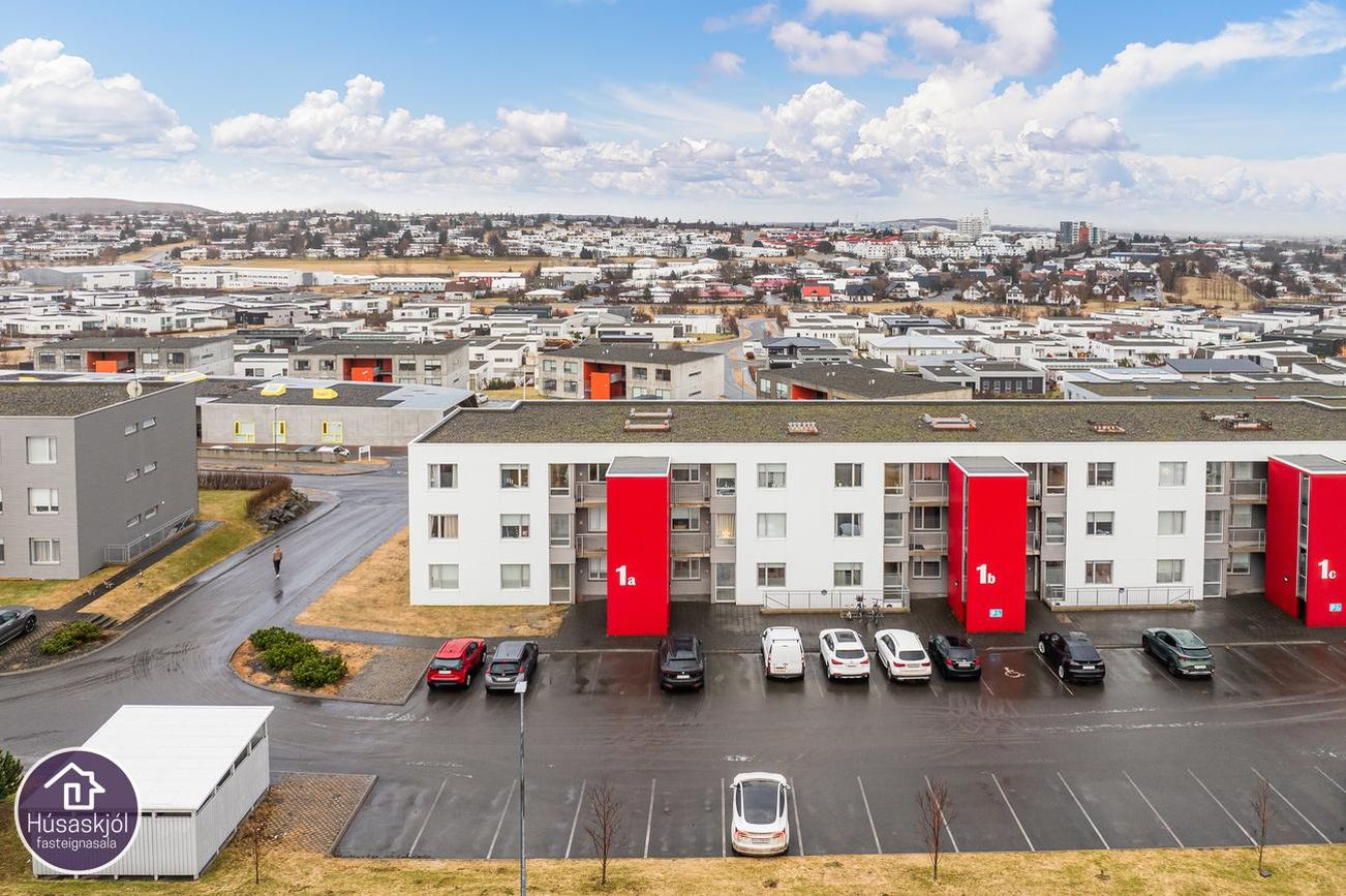 Línakur 1, 210 Garðabær