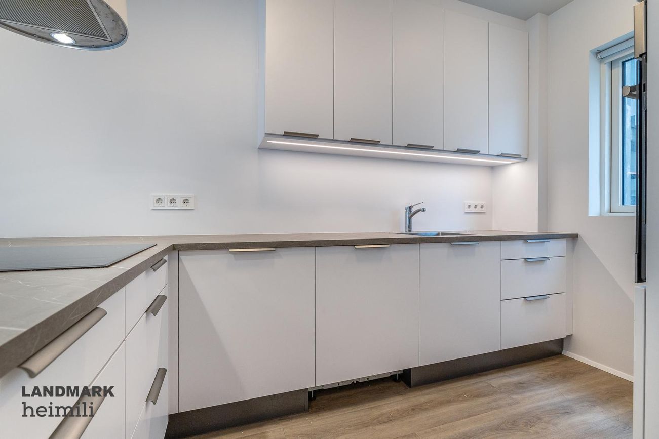 Áshamar 52, 221 Hafnarfjörður