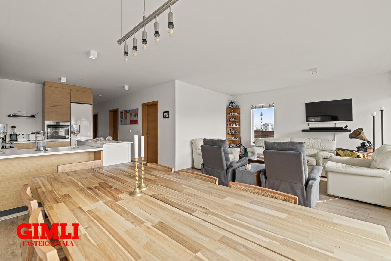 Þorrasalir 17 - 0212, 201 Kópavogur