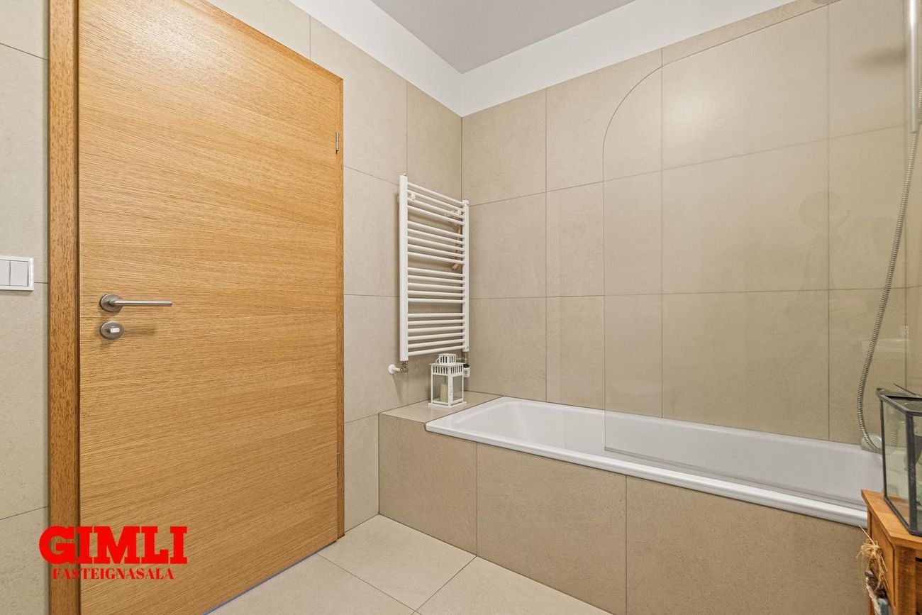 Þorrasalir 17 - 0212, 201 Kópavogur