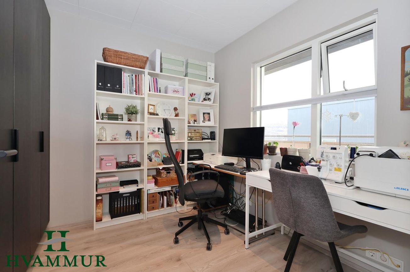 Kjarnagata 65, 600 Akureyri