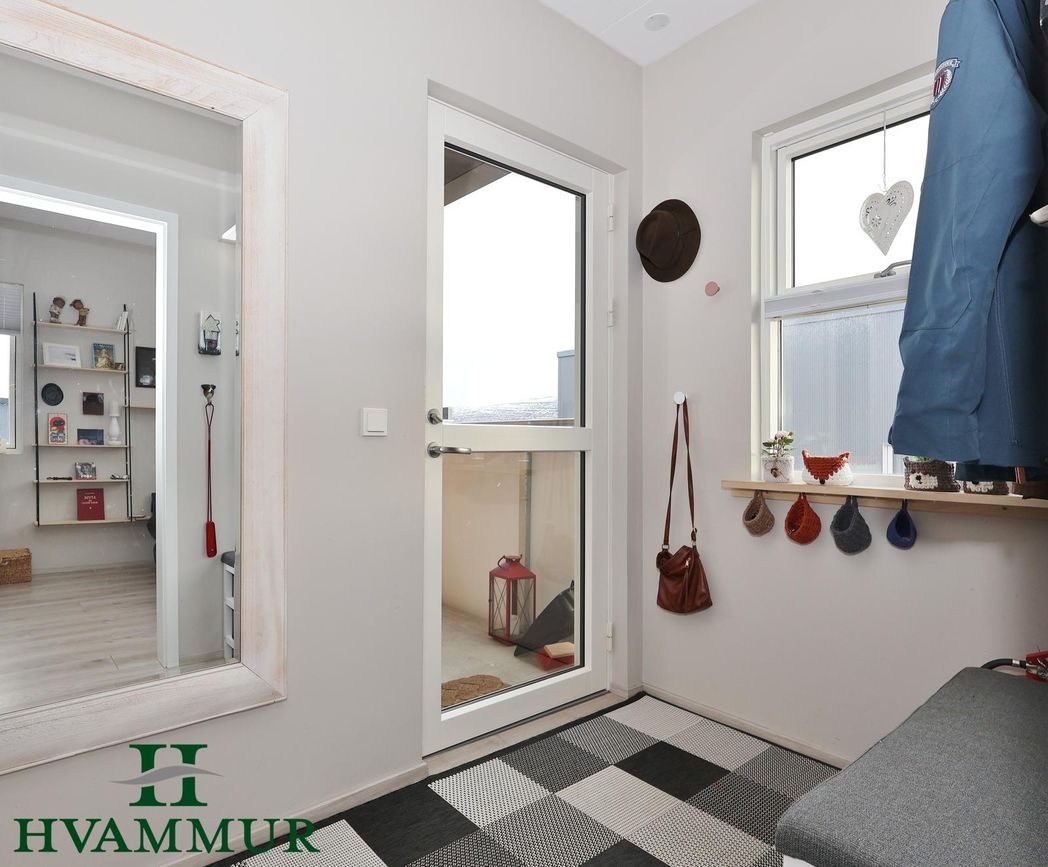 Kjarnagata 65, 600 Akureyri