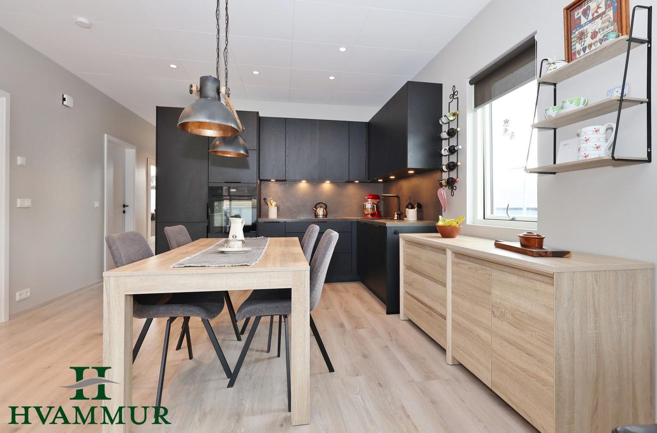 Kjarnagata 65, 600 Akureyri