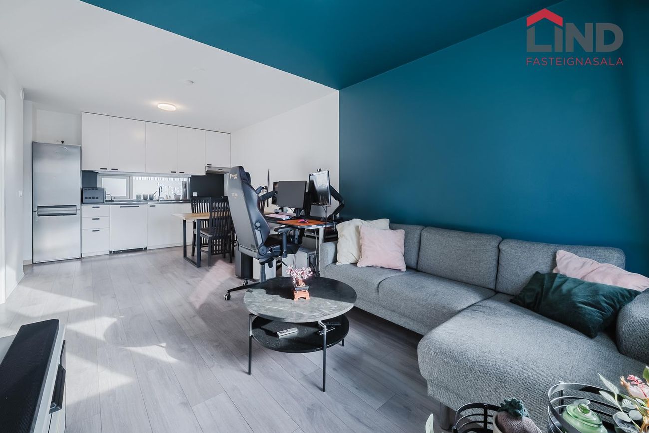 Jöfursbás 11B, 112 Reykjavík