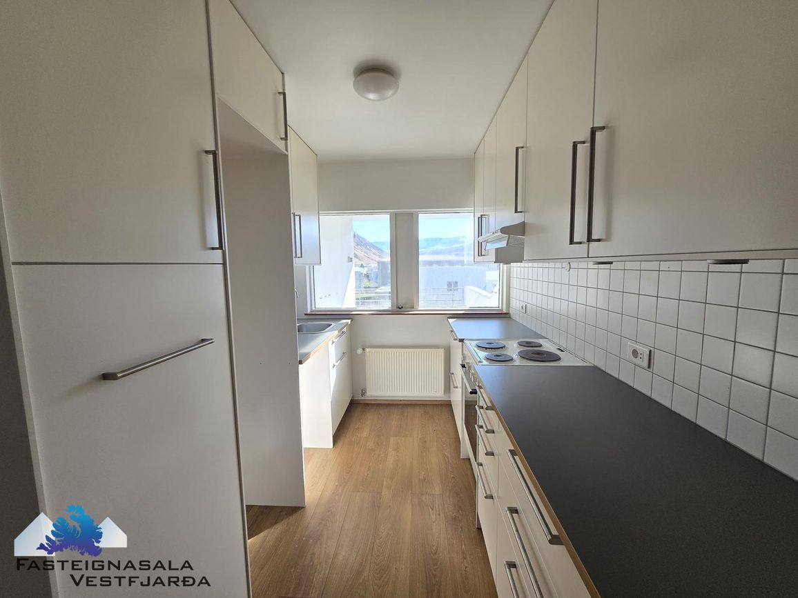 Fjarðarstræti 6, 400 Ísafjarðarbær