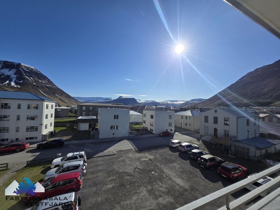 Fjarðarstræti 6, 400 Ísafjarðarbær