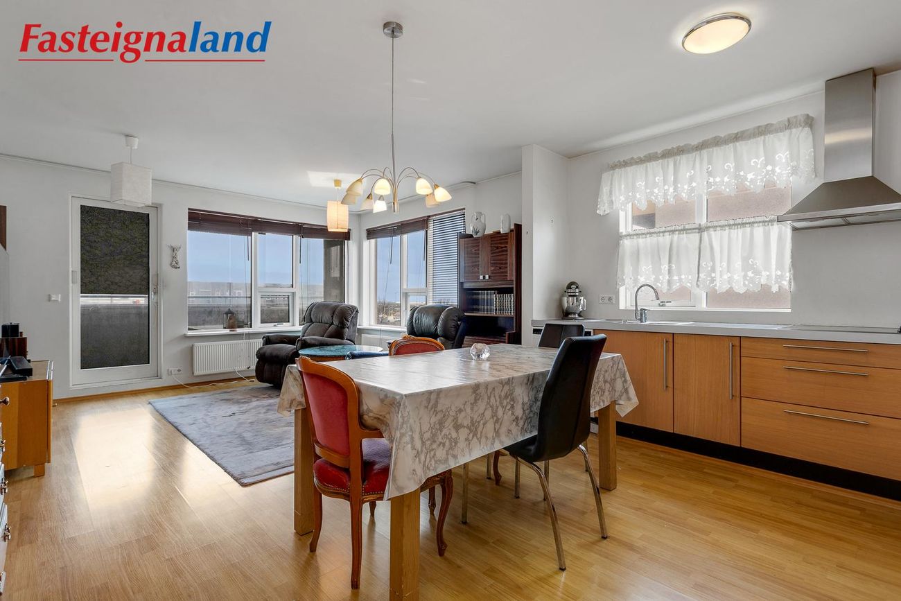 Eskivellir 7, 221 Hafnarfjörður