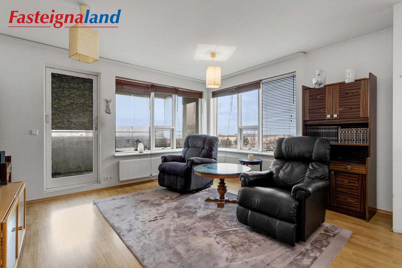 Eskivellir 7, 221 Hafnarfjörður