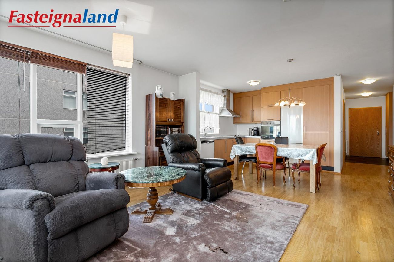 Eskivellir 7, 221 Hafnarfjörður