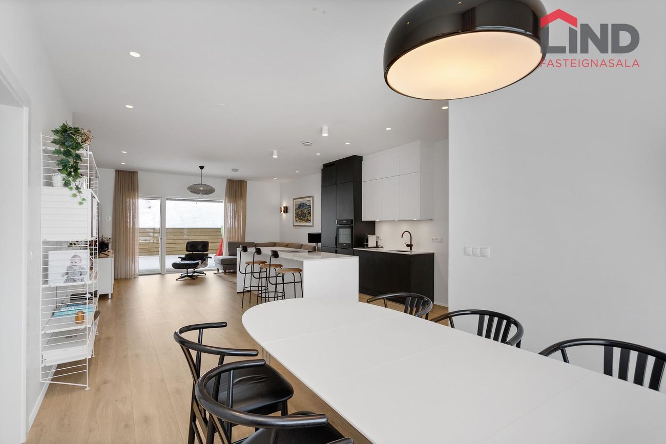 Grímsgata 8 - 0101, 210 Garðabær