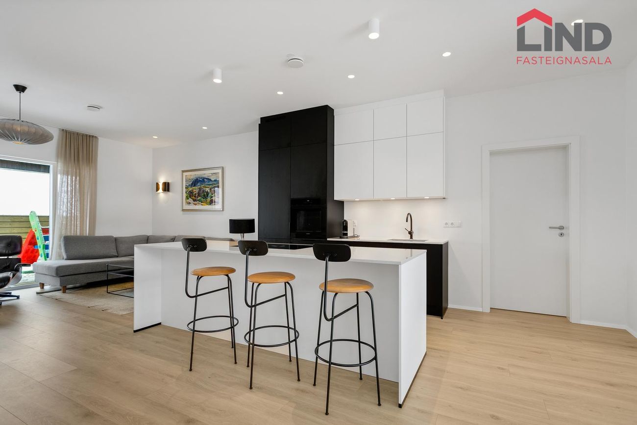 Grímsgata 8 - 0101, 210 Garðabær