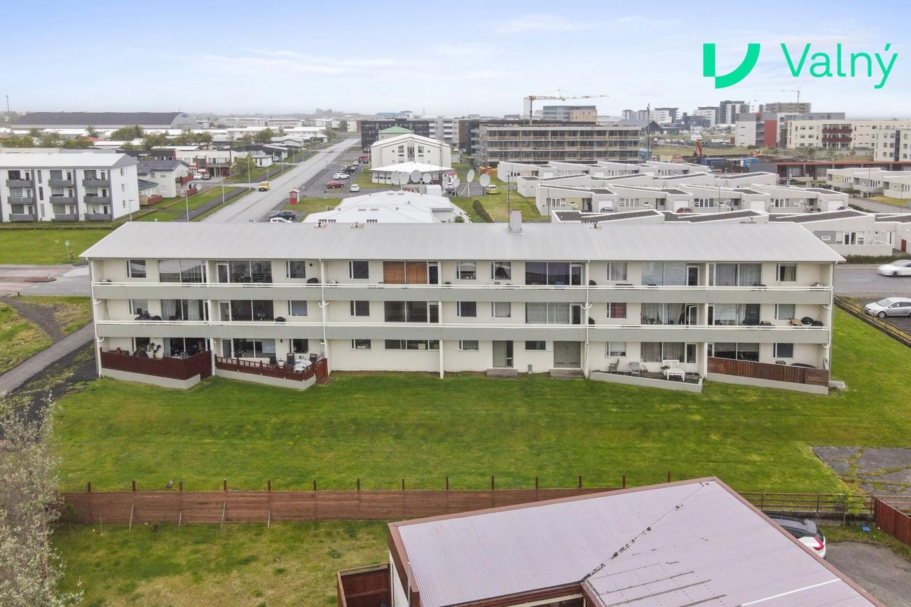 Hjallavegur 3, 260 Reykjanesbær