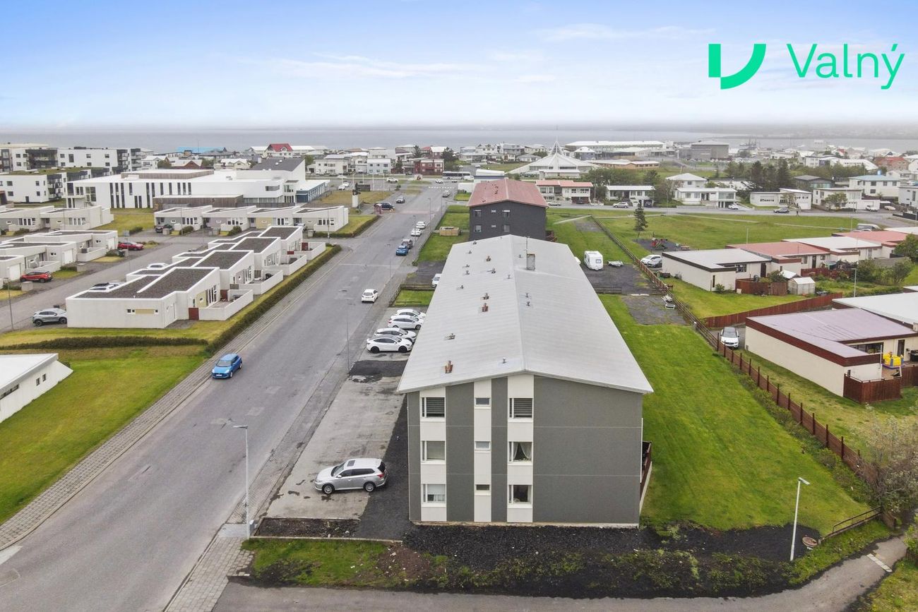 Hjallavegur 3, 260 Reykjanesbær