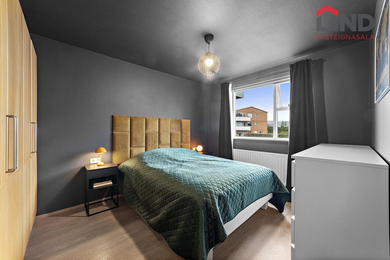 Hólabraut 19, 220 Hafnarfjörður