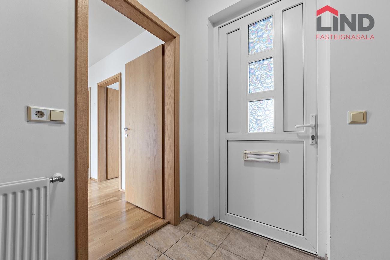 Skólabraut 3, 260 Reykjanesbær