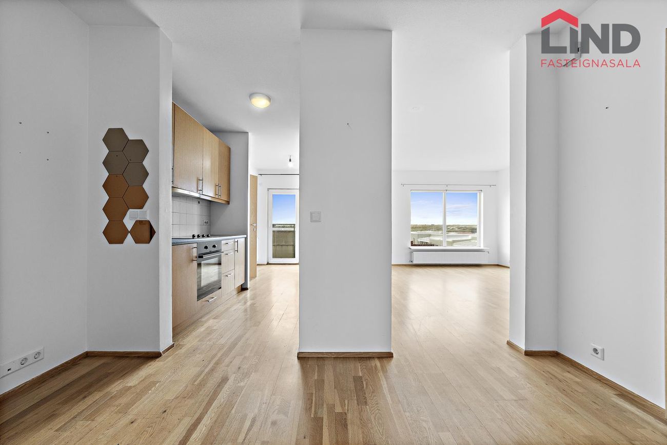 Skólabraut 3, 260 Reykjanesbær