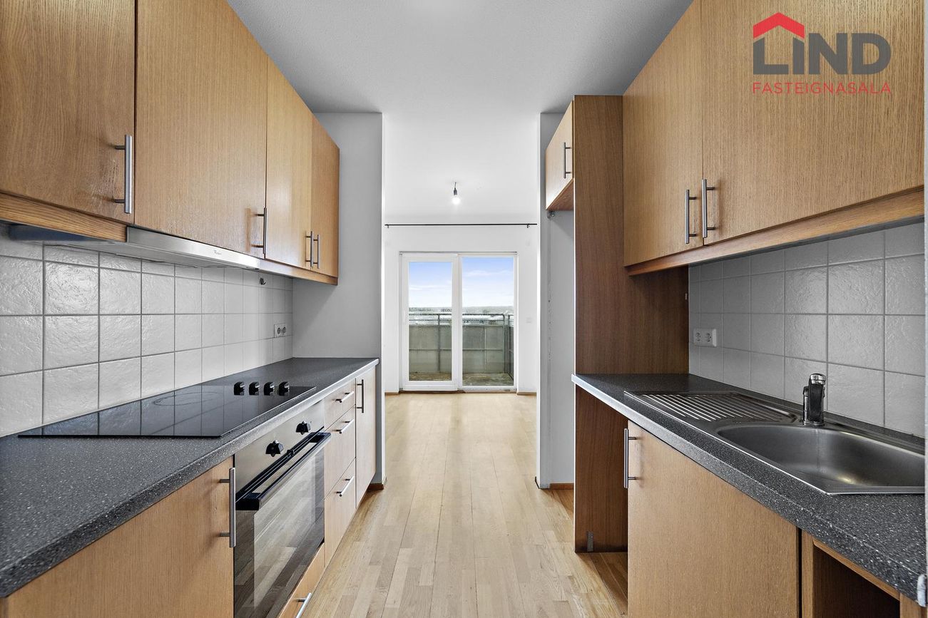 Skólabraut 3, 260 Reykjanesbær