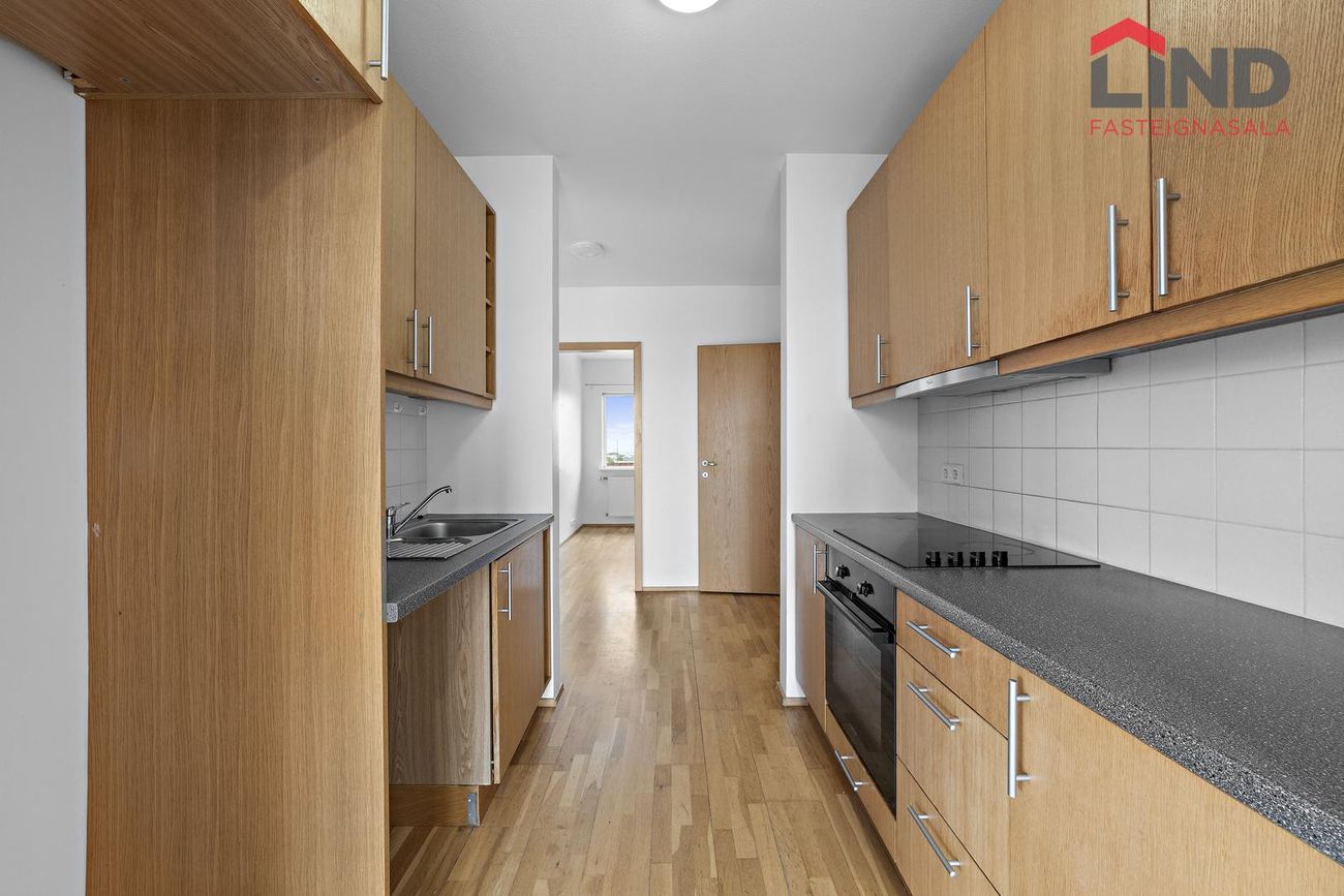 Skólabraut 3, 260 Reykjanesbær