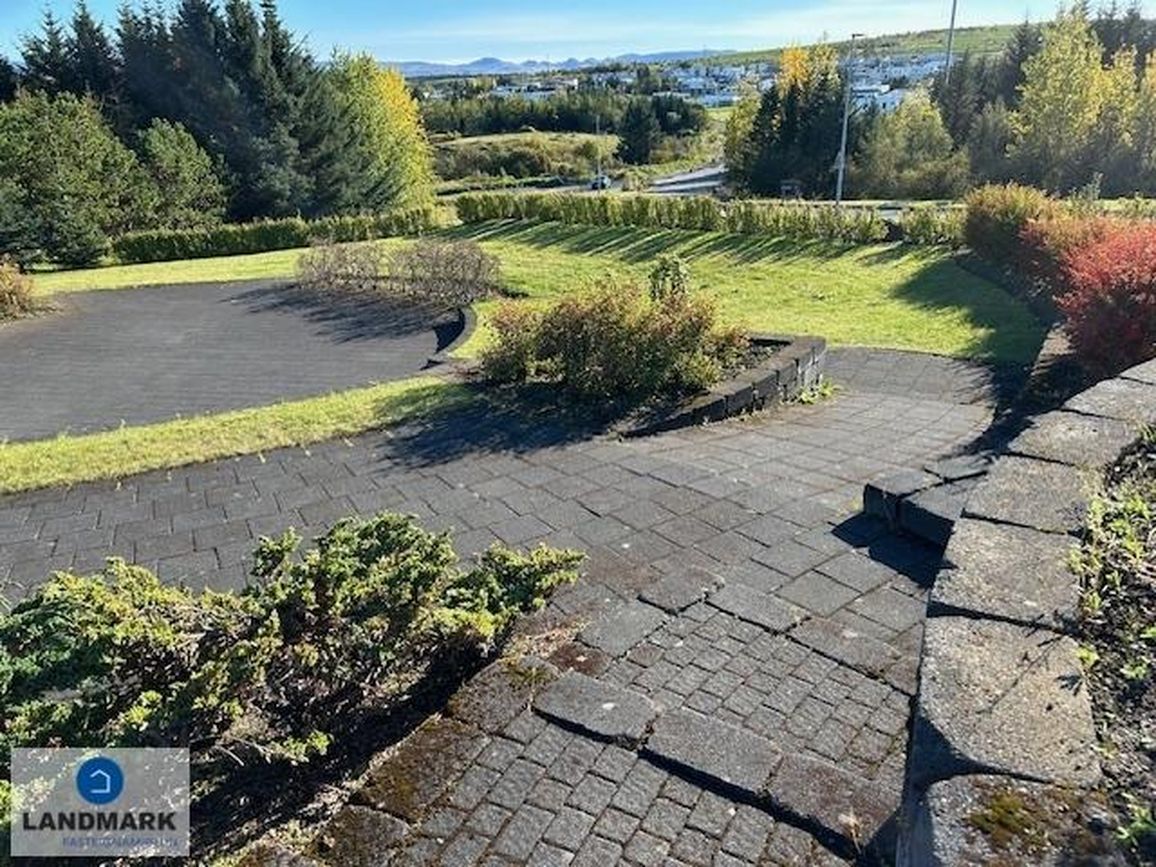 Grandahvarf 1 - 0301, 203 Kópavogur