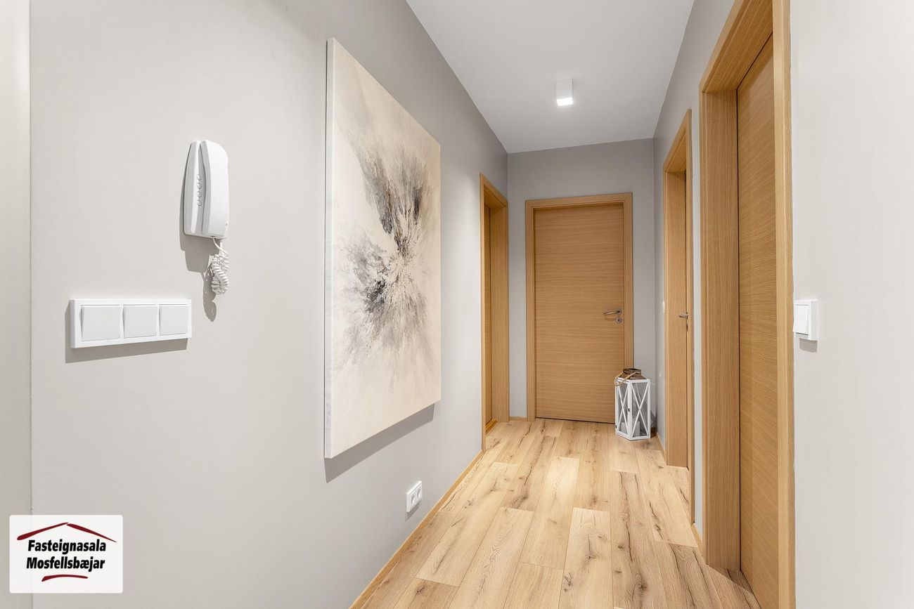 Gerplustræti 16, 270 Mosfellsbær