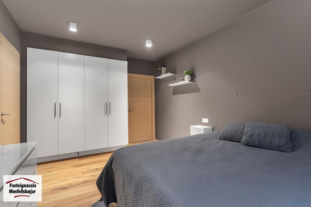 Gerplustræti 16, 270 Mosfellsbær