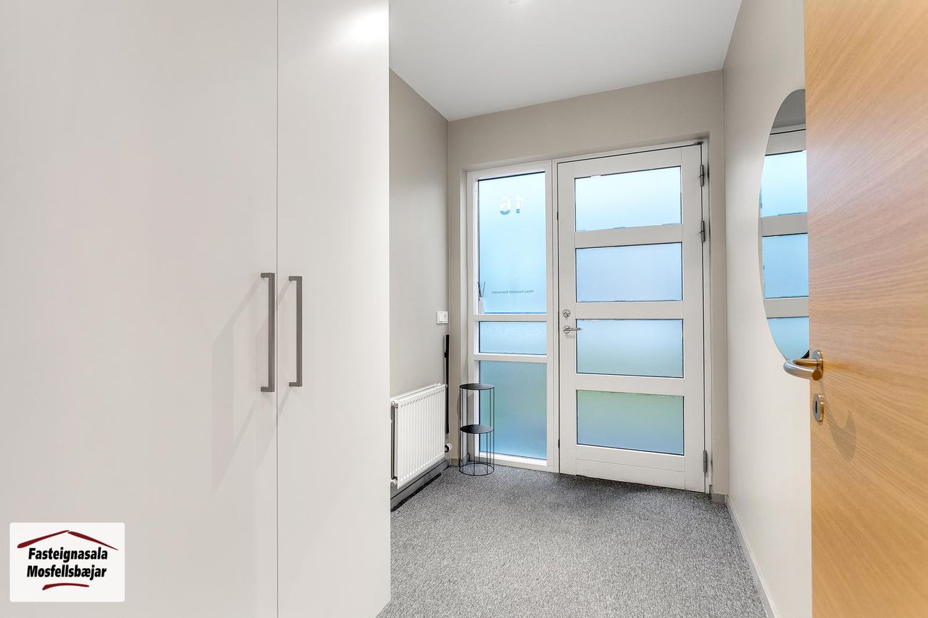 Gerplustræti 16, 270 Mosfellsbær