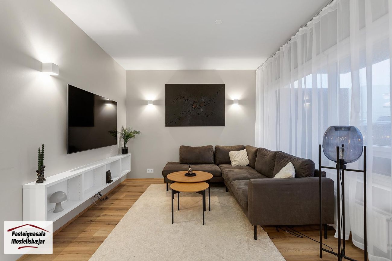 Gerplustræti 16, 270 Mosfellsbær