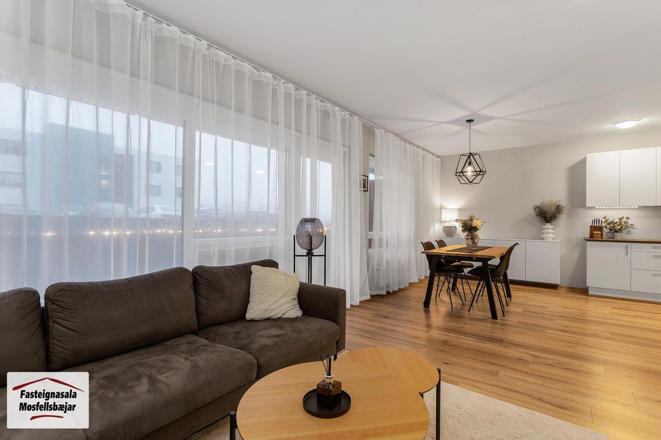 Gerplustræti 16, 270 Mosfellsbær