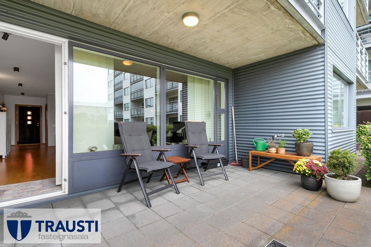 Laugarnesvegur 89, 105 Reykjavík