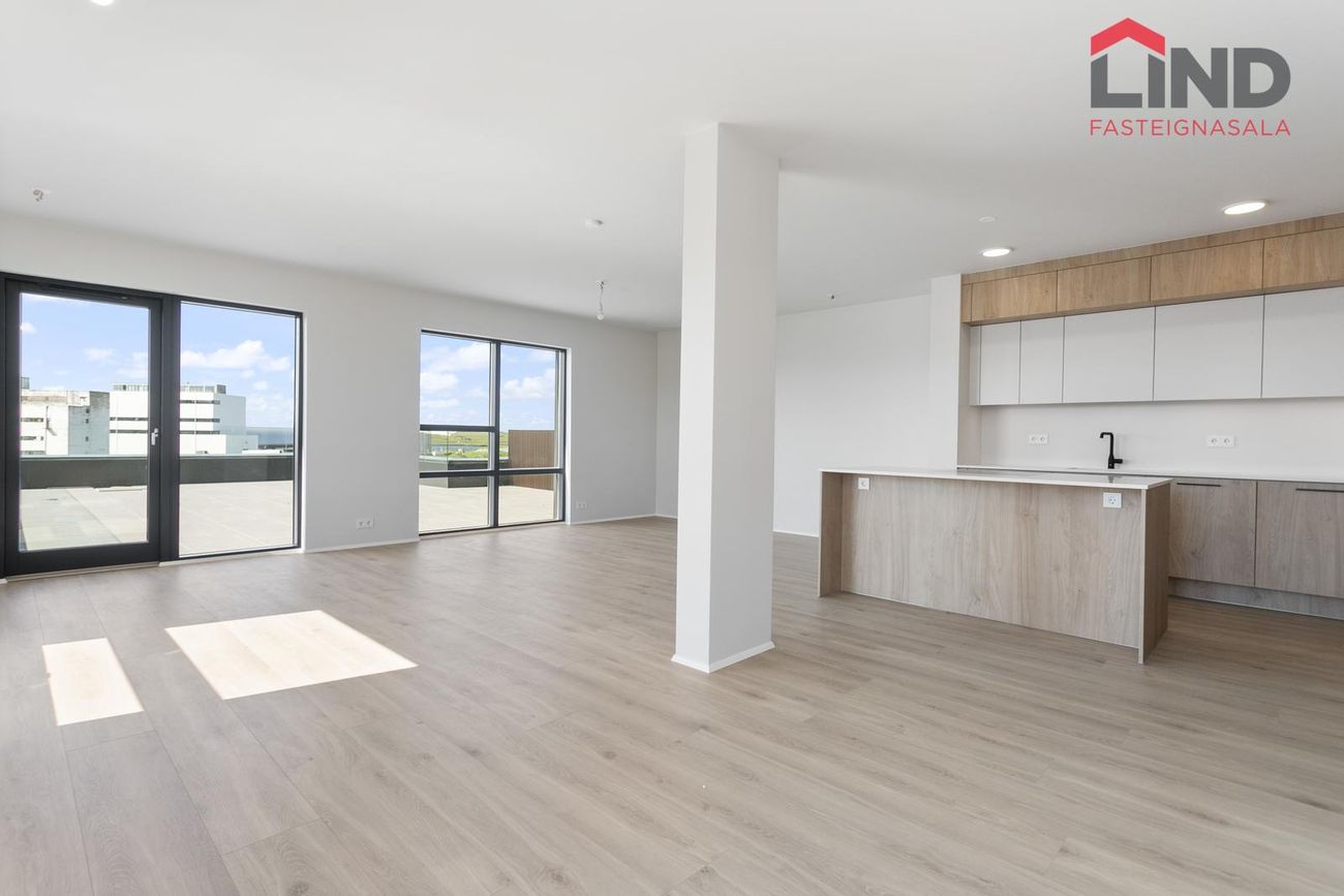 Jöfursbás 5D, 112 Reykjavík