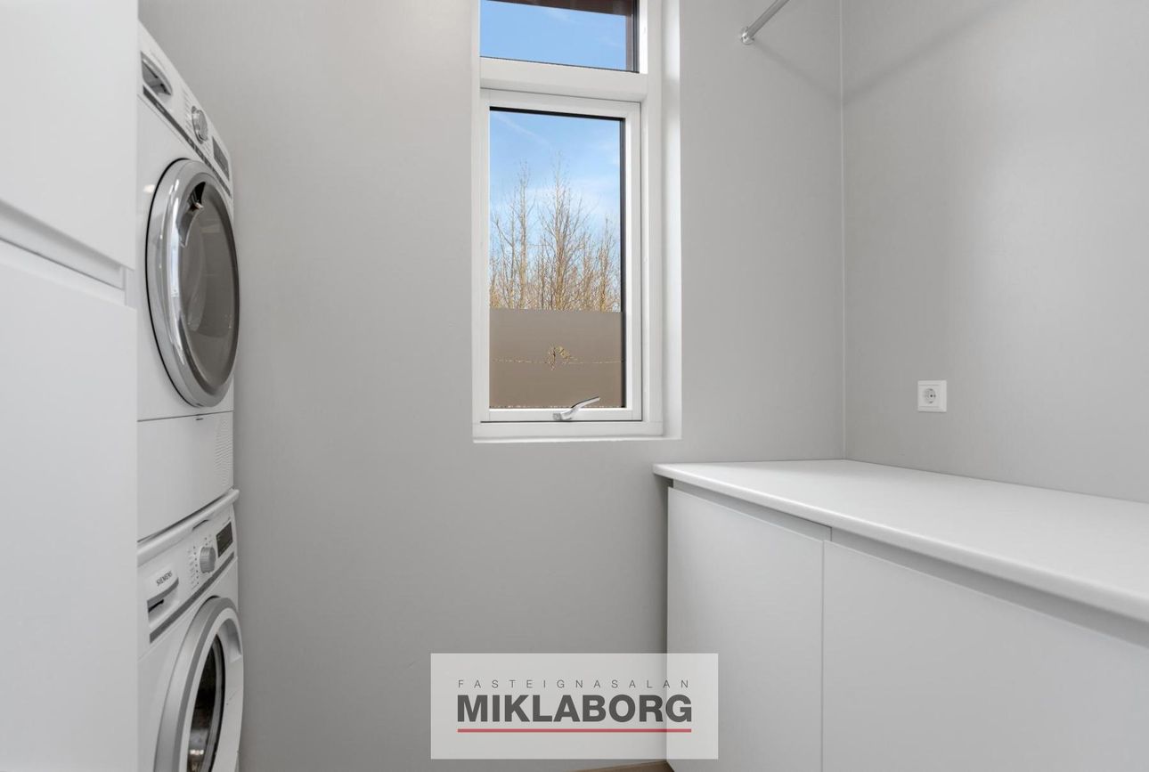 Bjarkarholt 27, 270 Mosfellsbær