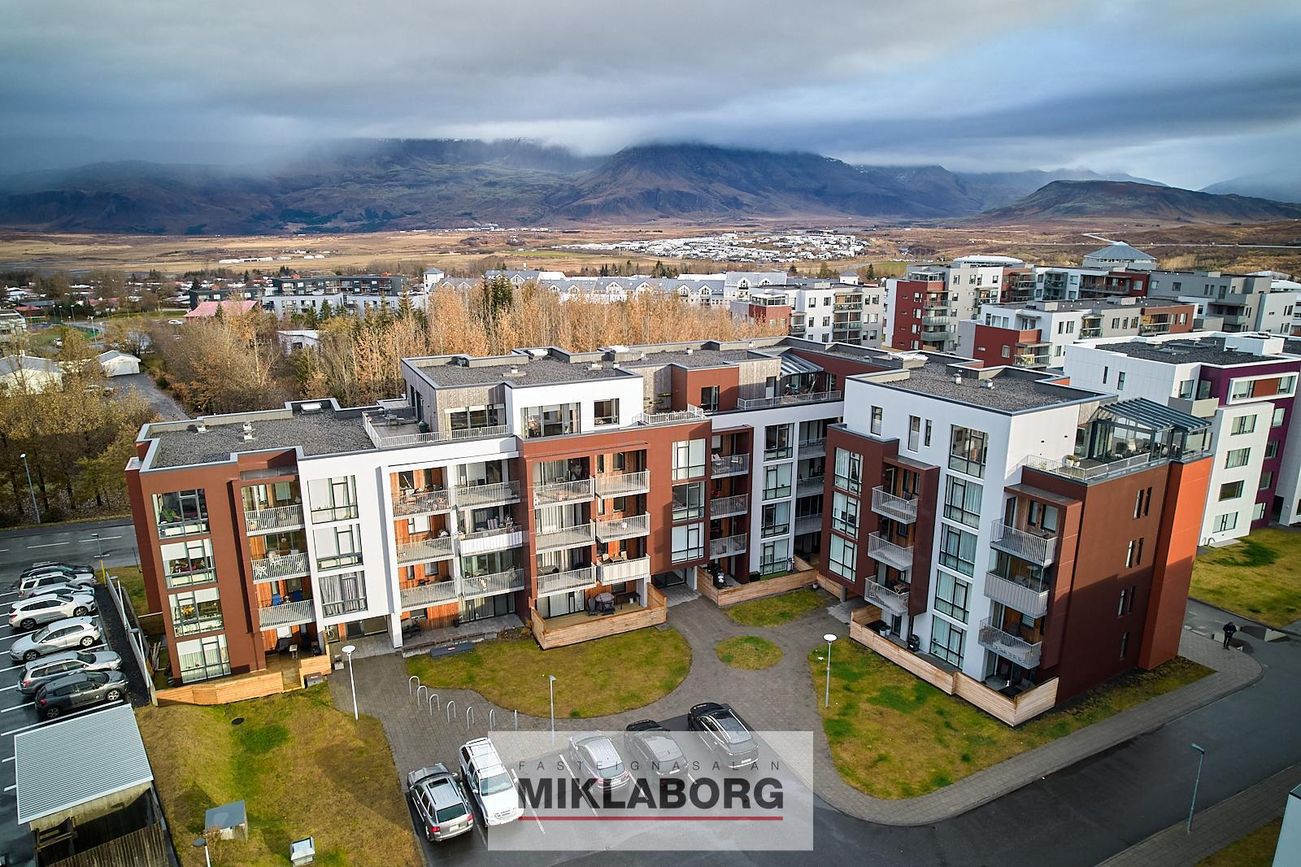 Bjarkarholt 27, 270 Mosfellsbær