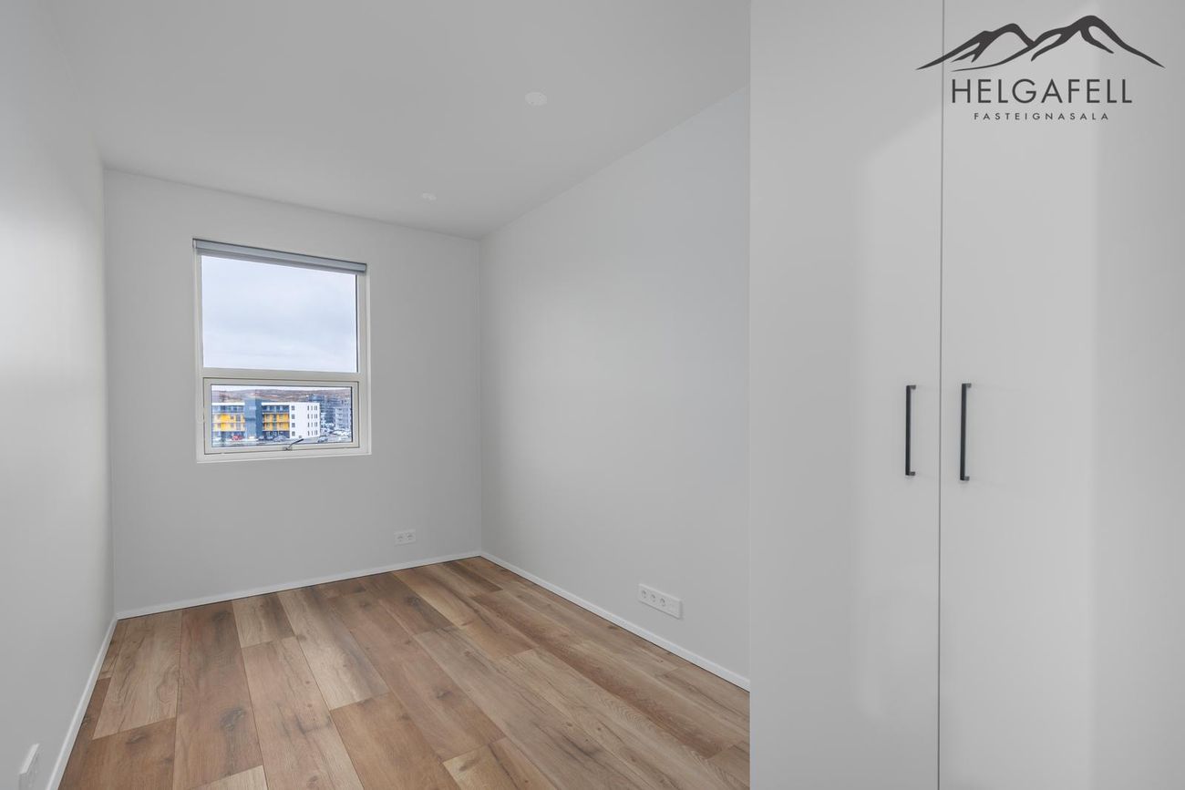 Áshamar 5, 221 Hafnarfjörður