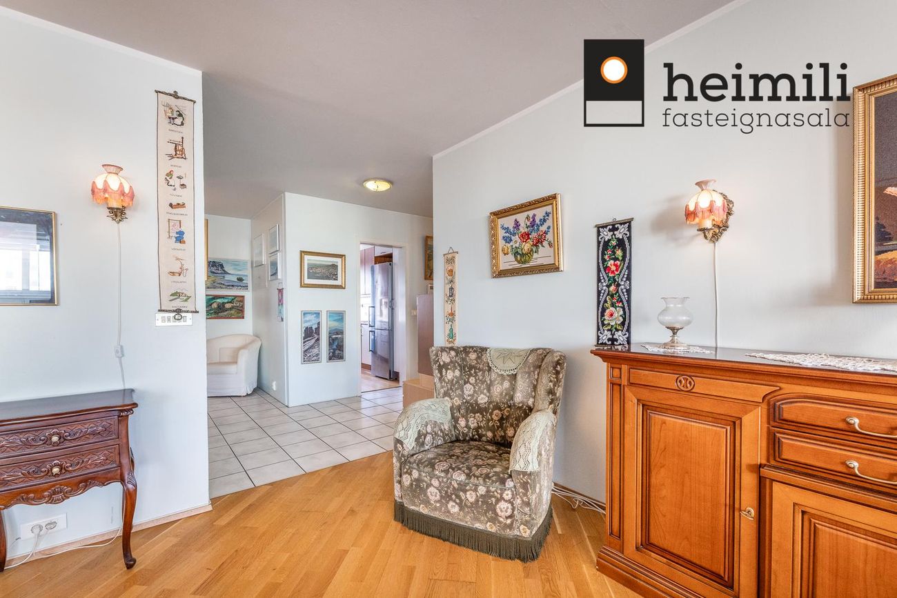 Hrafnhólar 6, 111 Reykjavík