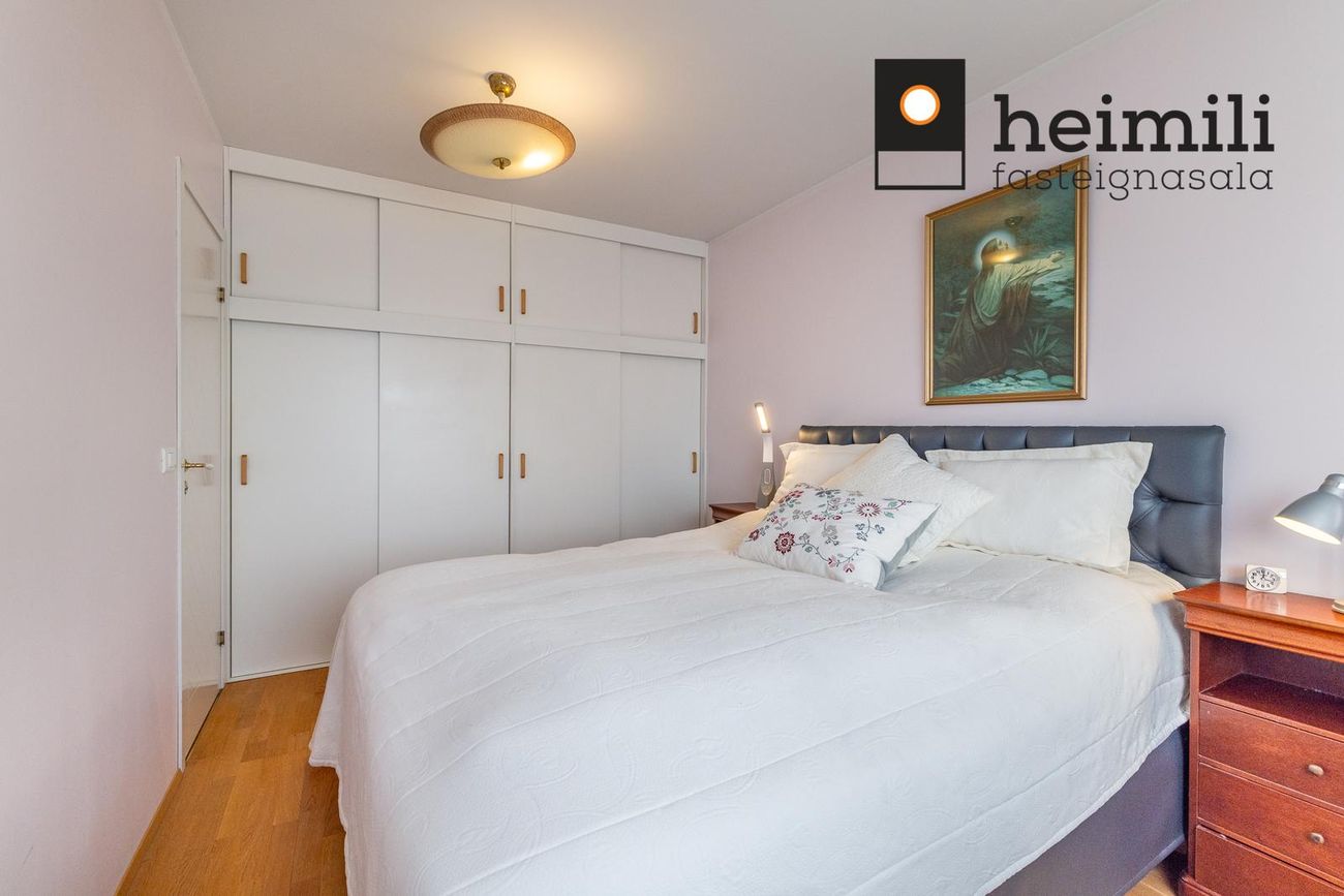Hrafnhólar 6, 111 Reykjavík