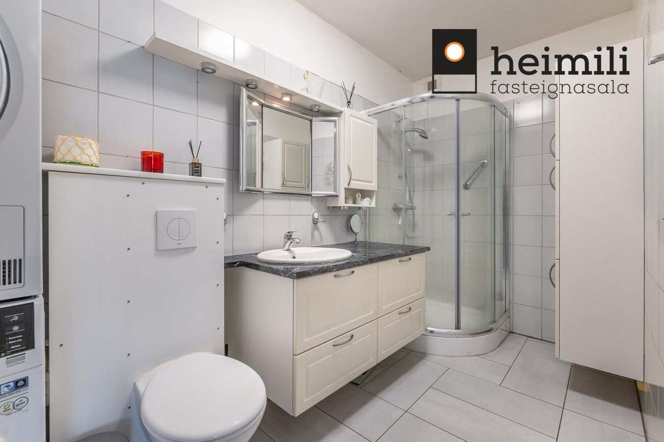 Hrafnhólar 6, 111 Reykjavík