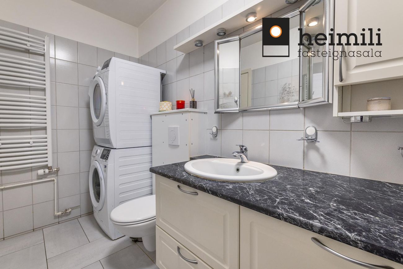 Hrafnhólar 6, 111 Reykjavík