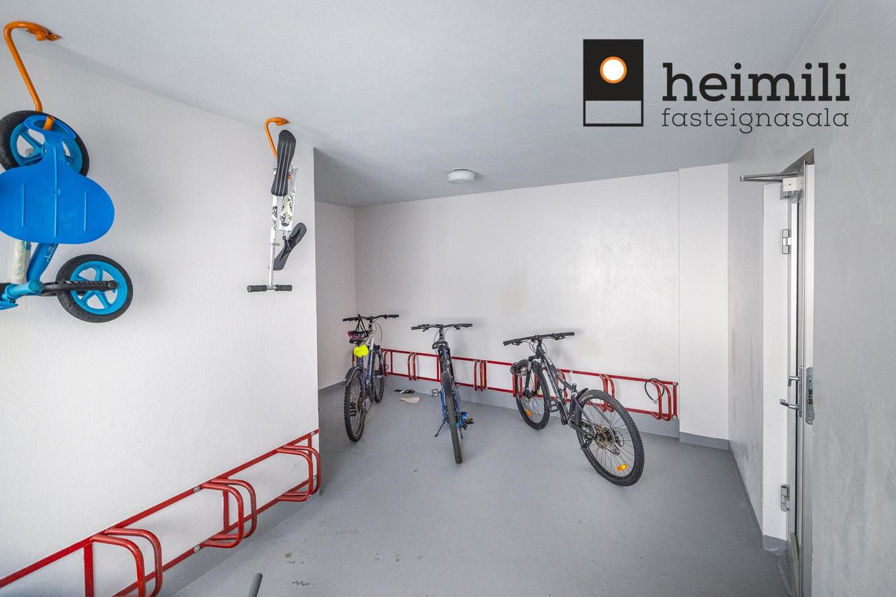 Hrafnhólar 6, 111 Reykjavík